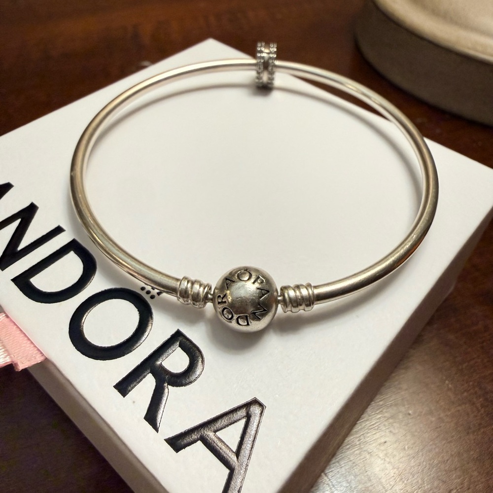 Pandora Moments Silver Charm Bracelet Size 7.5